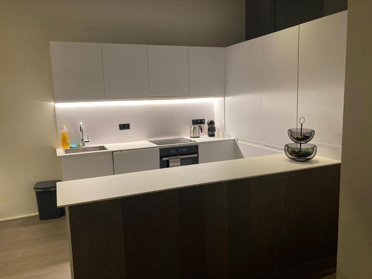 Luxury Suites Princess By Rikas Hotels 安特卫普 外观 照片