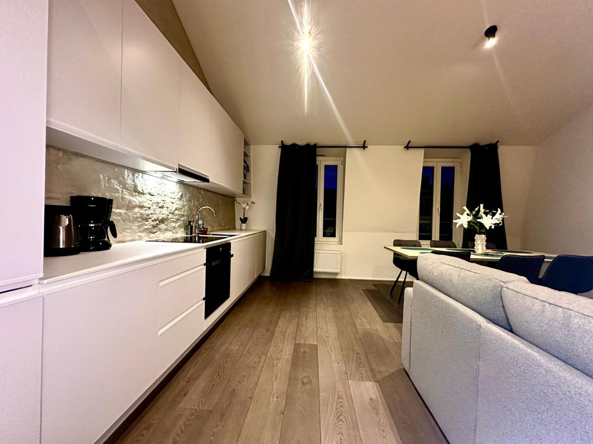 Luxury Suites Princess By Rikas Hotels 安特卫普 外观 照片