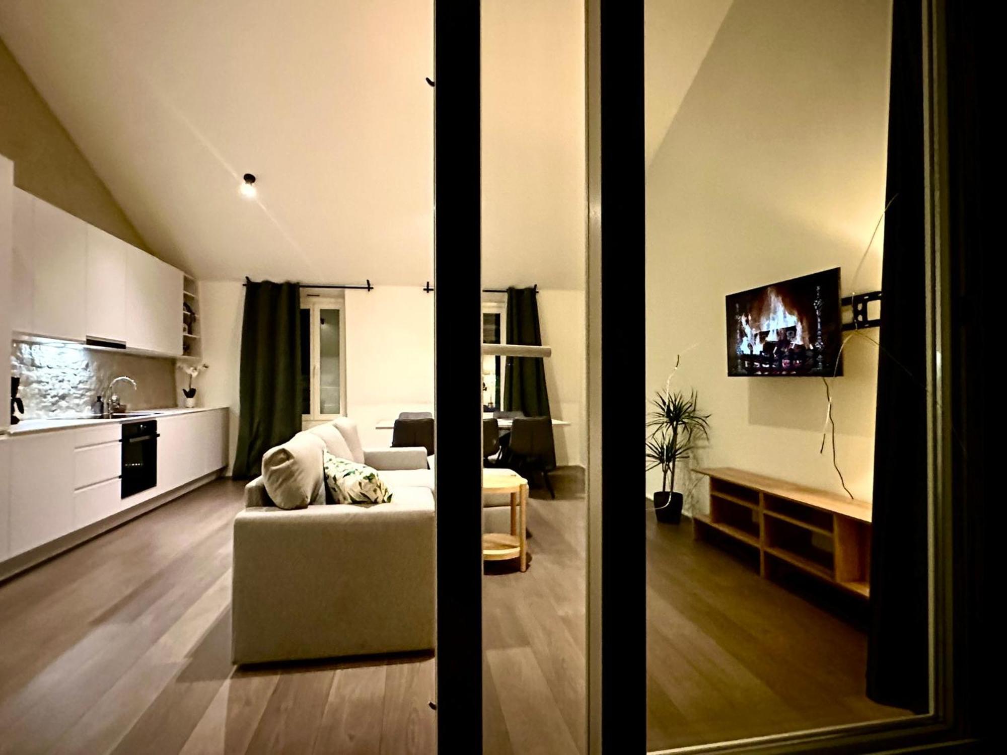Luxury Suites Princess By Rikas Hotels 安特卫普 外观 照片