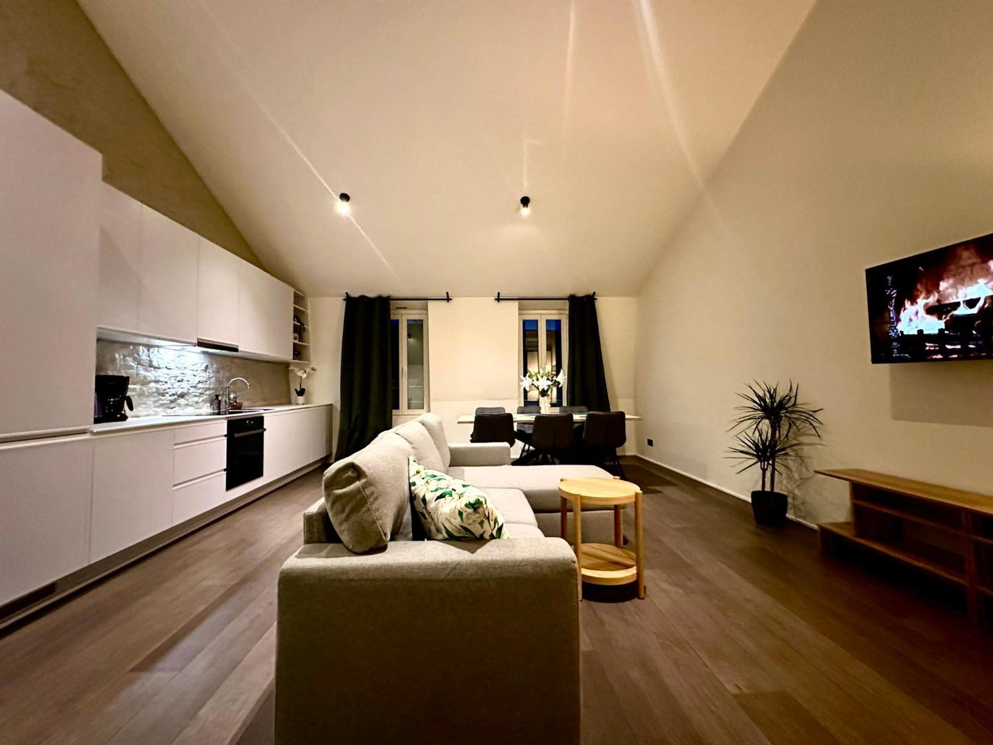 Luxury Suites Princess By Rikas Hotels 安特卫普 外观 照片
